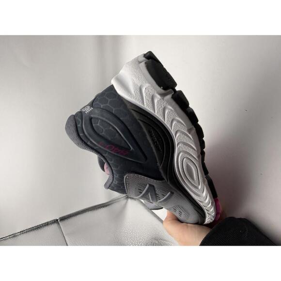 New Balance W840G04 Women's Running Shoes Size 5 Narrow - Picture 9 of 13